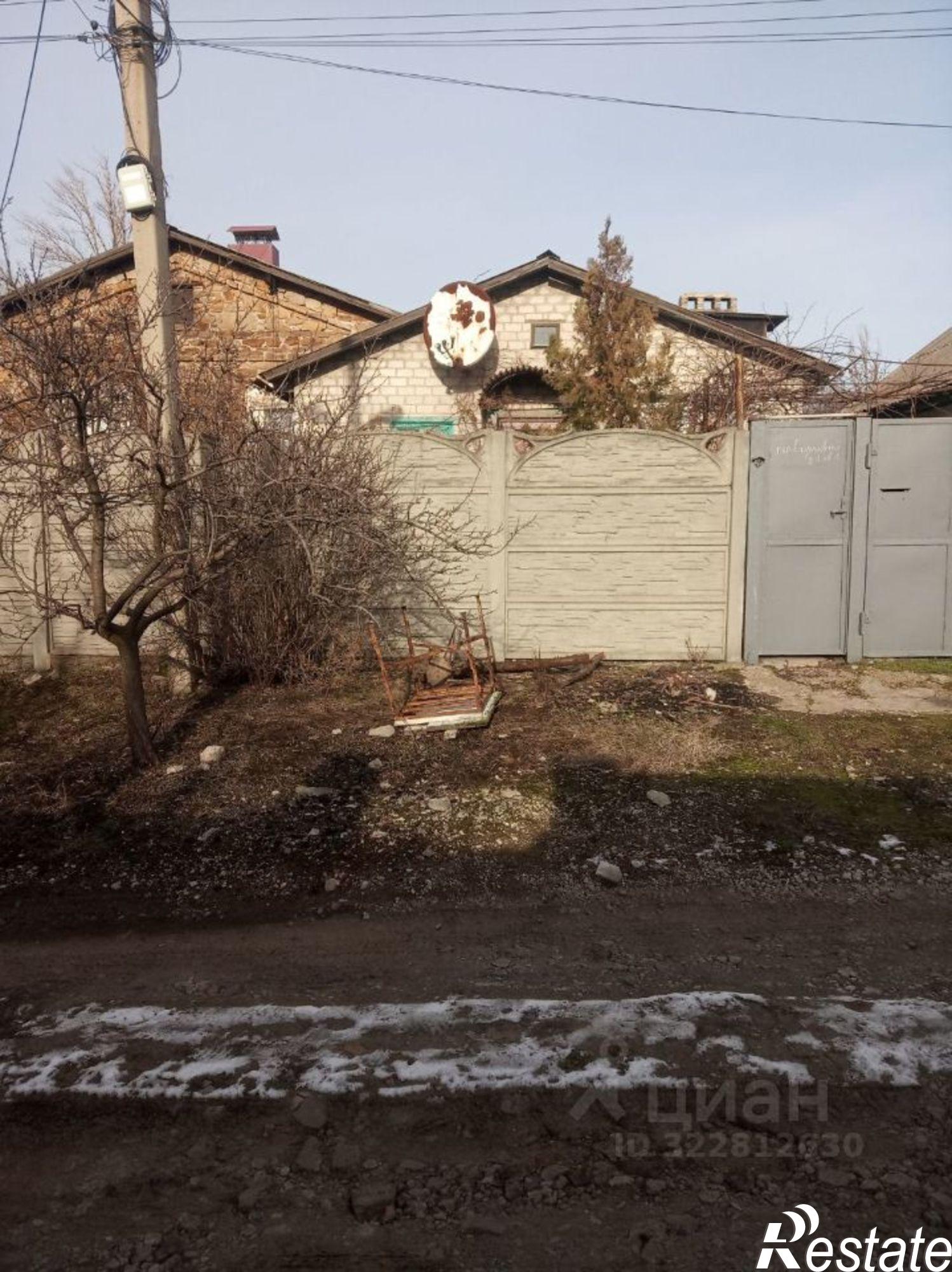 Купить дачу, дом, коттедж за 4 500 000 рублей на Октябрьская площадь, 2