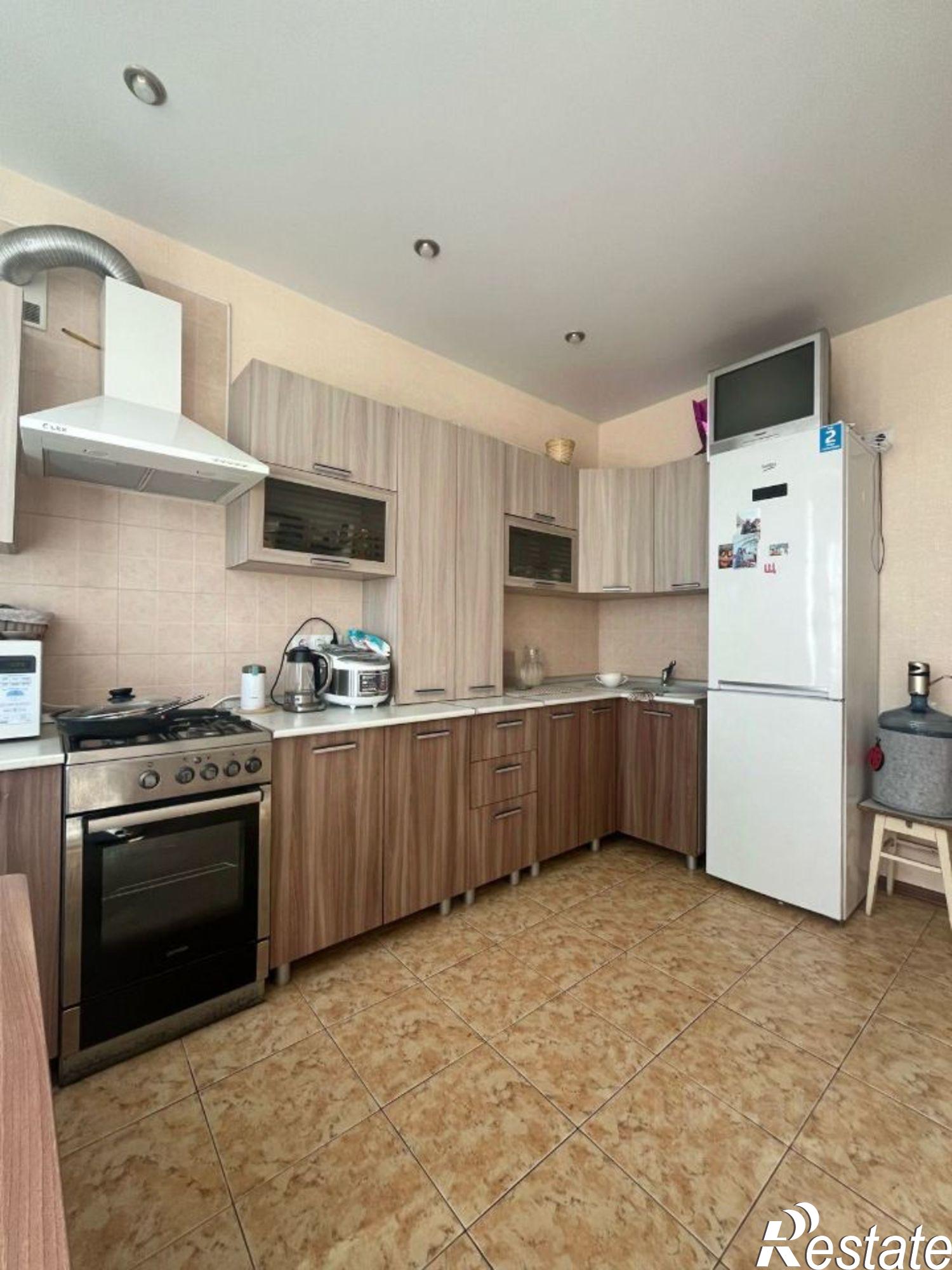 Купить квартиру за 5 350 000 рублей на ул Адмирала Крюйса, 23/9