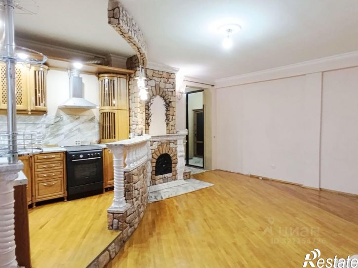 3-комн квартира Таганрог, улица Яблочкина