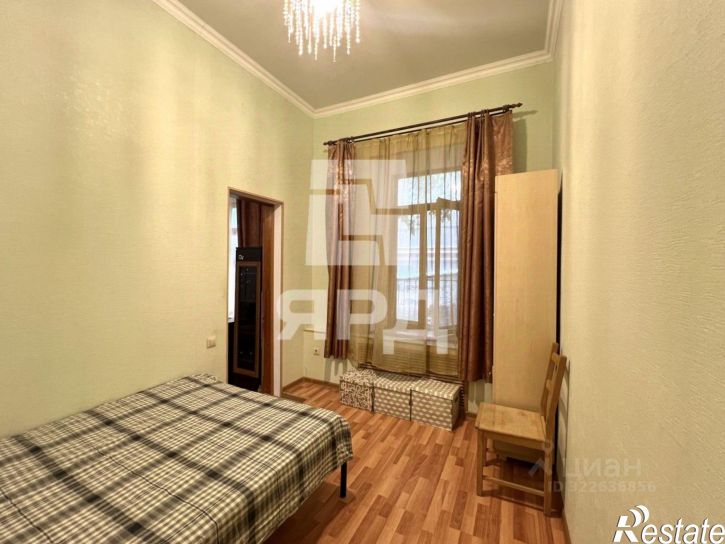 4-комн квартира Таганрог г., Итальянский пер., д.64