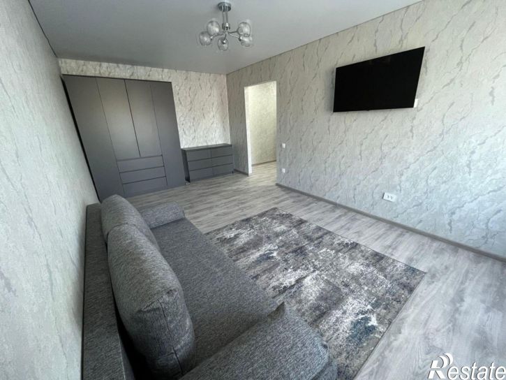 1-комн квартира улица Щаденко, 57,  д. 57