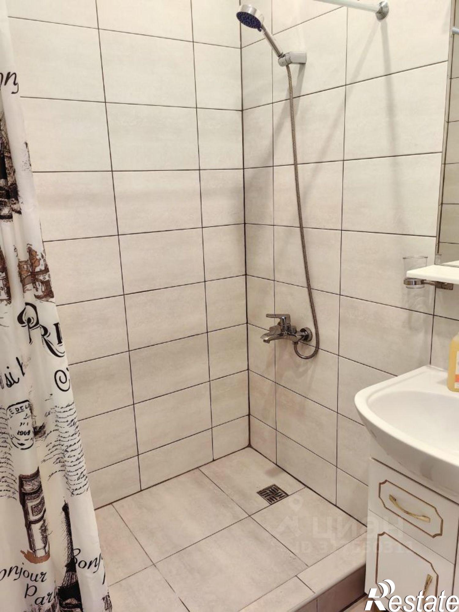 Сдать квартиру за 35 000 рублей на улица Победы, 104