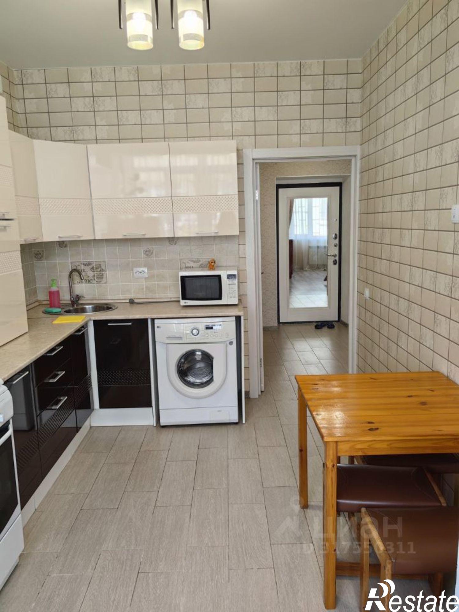 Сдать квартиру за 35 000 рублей на улица Победы, 104