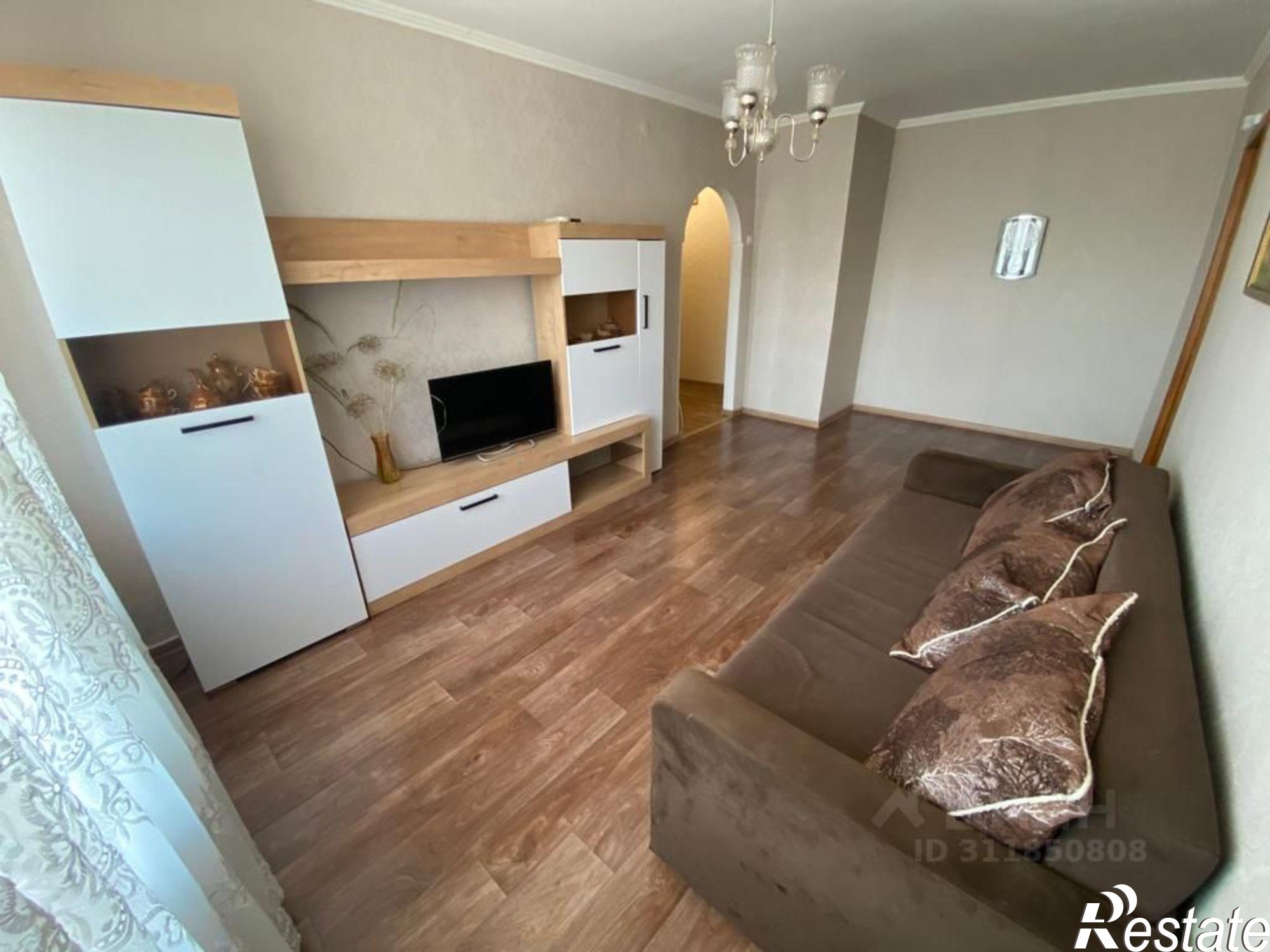 Сдать квартиру за 25 000 рублей на ул Ломакина, 110