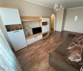 2-комн, 43кв м, этаж 2/5 ул Ломакина, 110