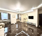 3-комн, 80кв м, этаж 8/10 ул Инициативная, 46