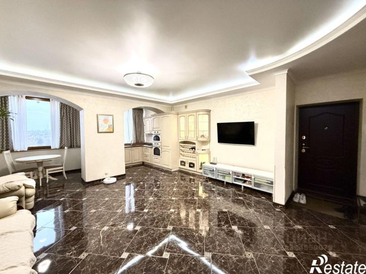 3-комн квартира ул Инициативная, 46,  д. 46