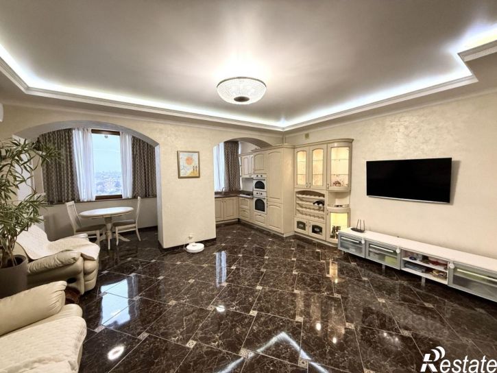 3-комн квартира ул Инициативная, 46,  д. 46