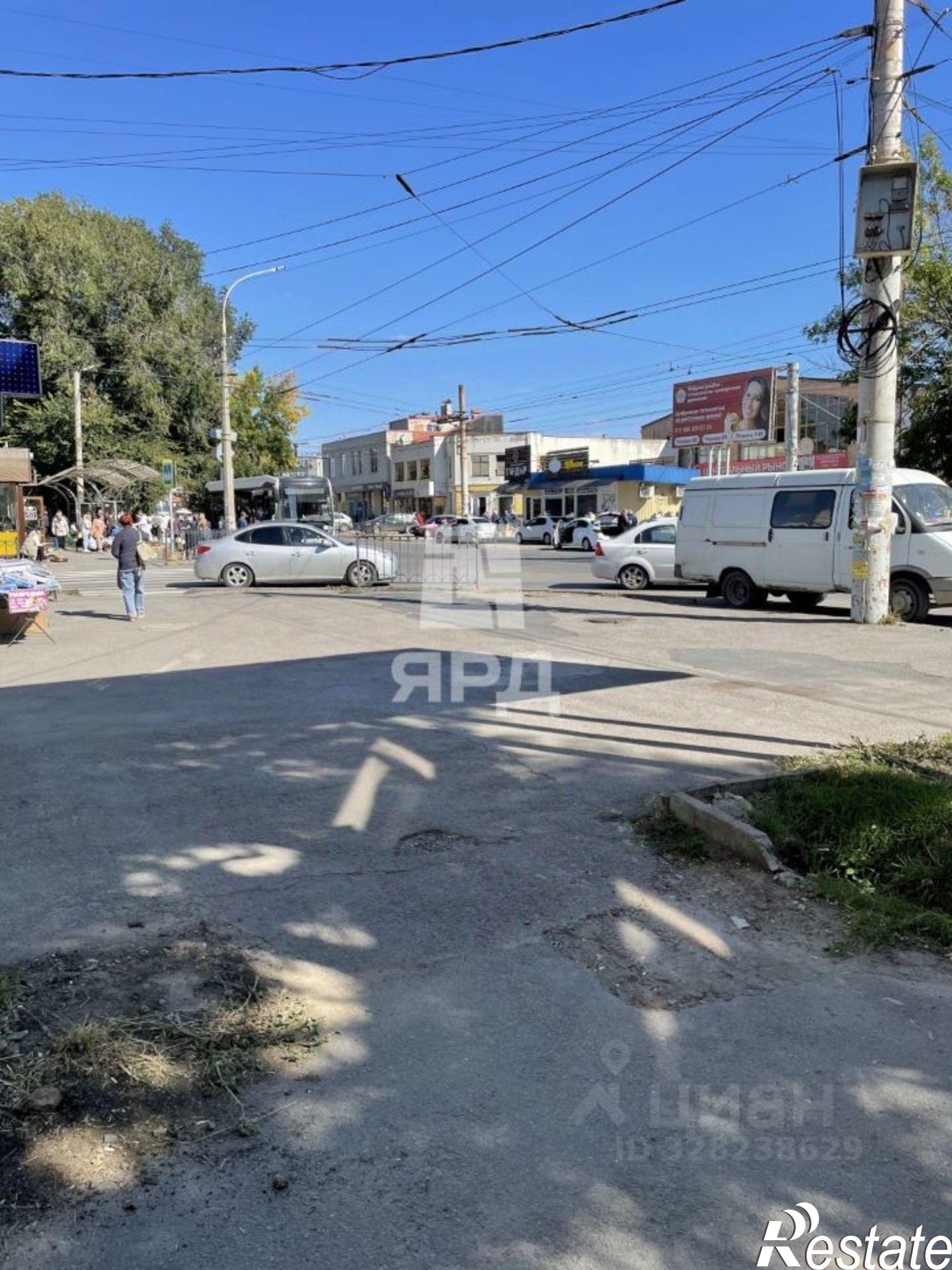 Купить торговое помещение за 2 600 010 рублей на Гоголевский пер, 34 1