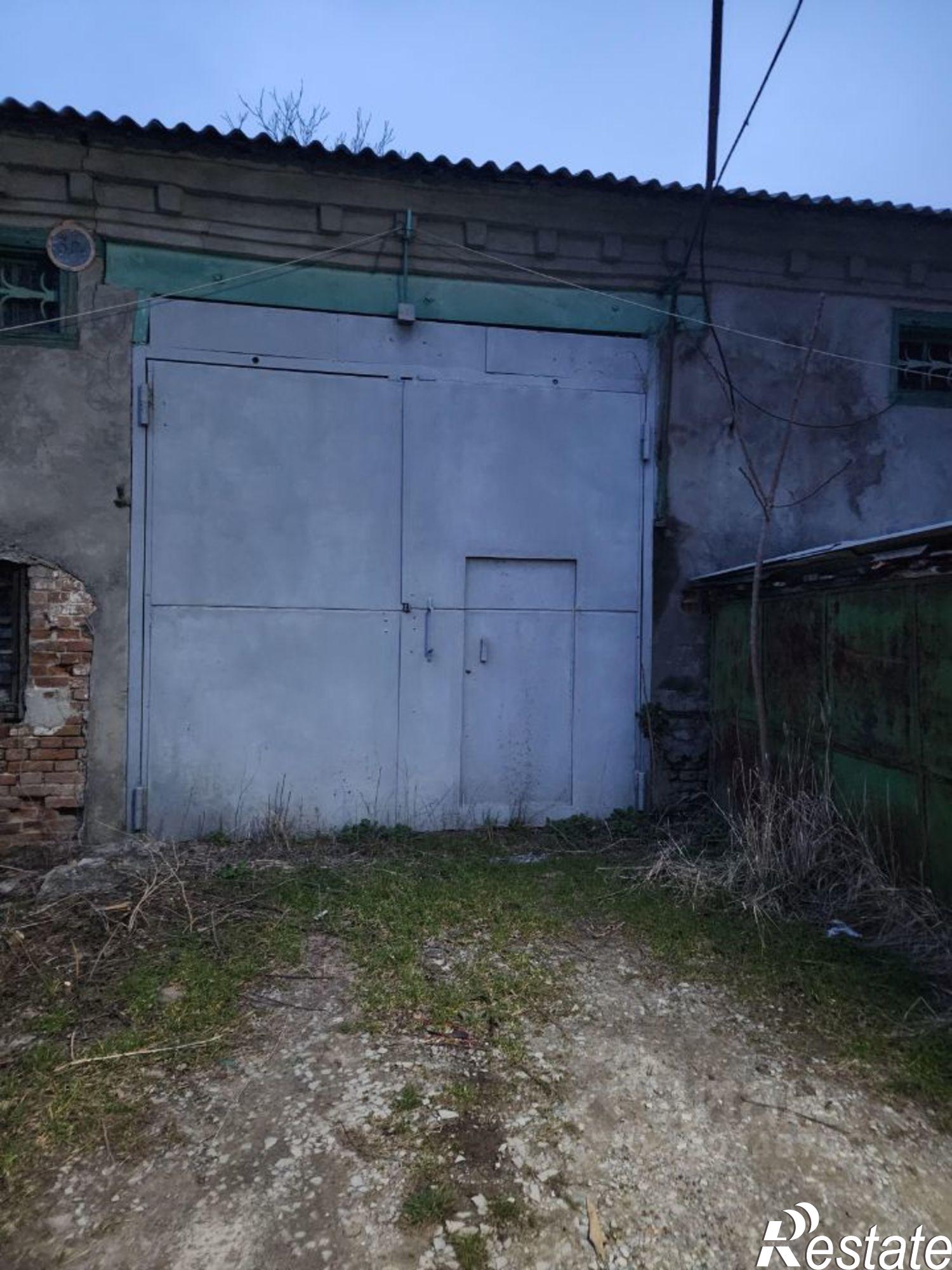 Сдать гараж, место в паркинге за 15 000 рублей на улица Чехова