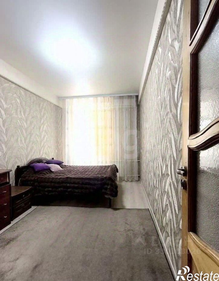 2-комн квартира ул Дзержинского, 180,  д. 180