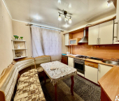 2-комн, 54кв м, этаж 4/4 ул Вишневая, 15 4