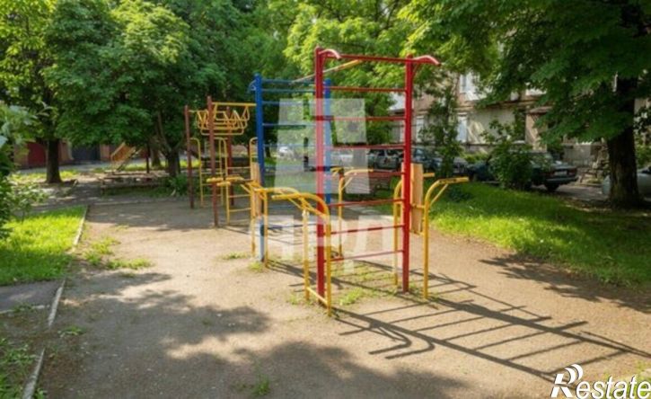 2-комн квартира ул Большая Бульварная, 10-2,  д. 10-2