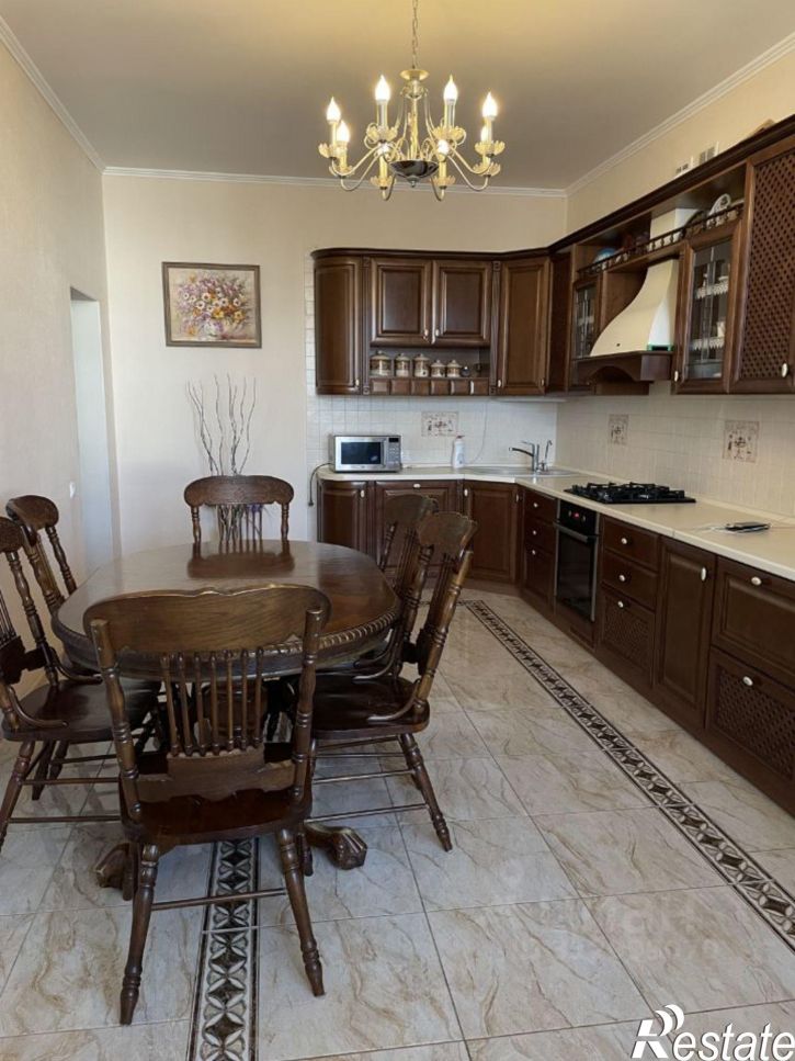 4-комн квартира Петровская улица, 29 к6,  д. 29 к6