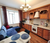 1-комн, 49кв м, этаж 2/3 Амвросиевская улица, 3