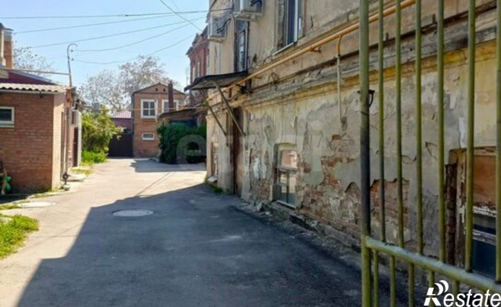 2-комн квартира улица Розы Люксембург, 15,  д. 15