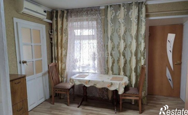 4-комн квартира улица Розы Люксембург, 98,  д. 98