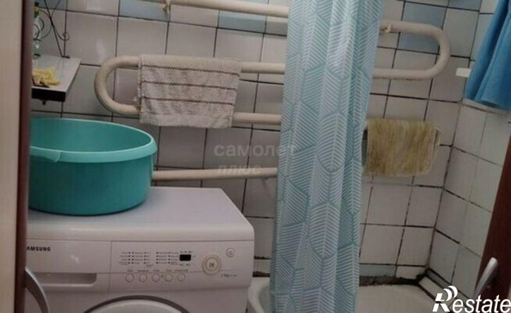 4-комн квартира улица Розы Люксембург, 98,  д. 98