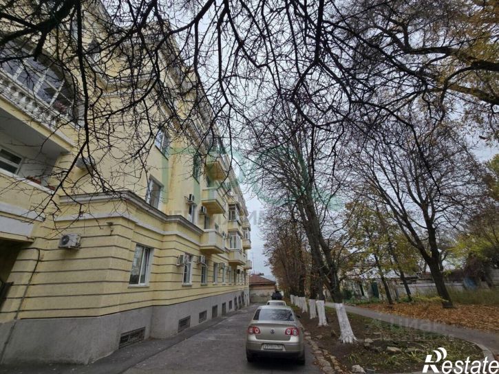 6-комн квартира Украинский пер, 2 4,  д. 2 4,  к. 4
