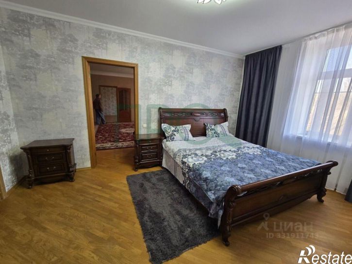 4-комн квартира ул Свободы, 25,  д. 25
