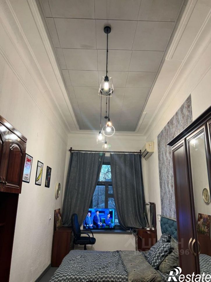 2-комн квартира Добролюбовский пер, 19,  д. 19