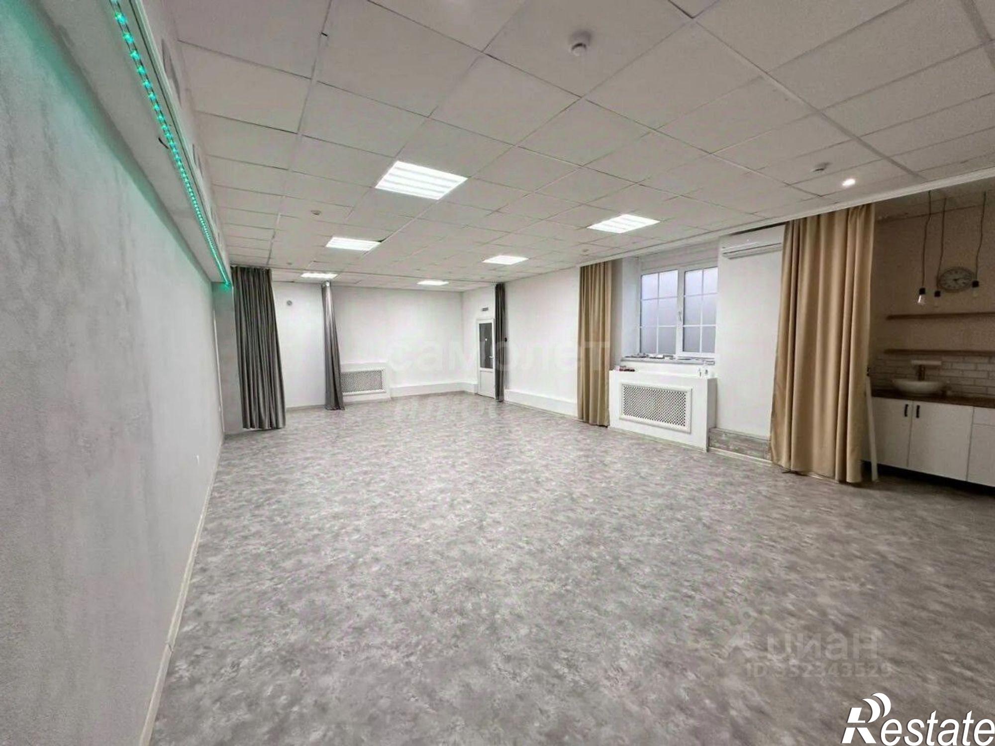 Купить офис, помещение под офис за 3 971 000 рублей на ул Чехова, 353-5