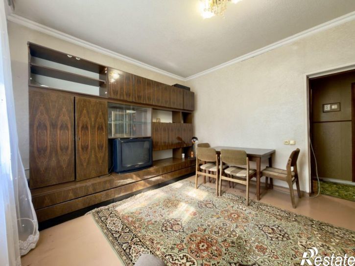 3-комн квартира ул Дзержинского, 111-12,  д. 111-12