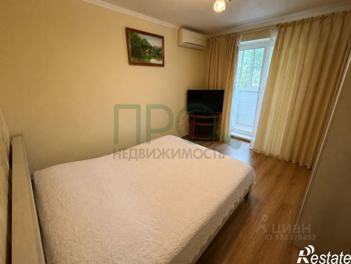 3-комн квартира Таганрог г., Пальмиро Тольятти ул.