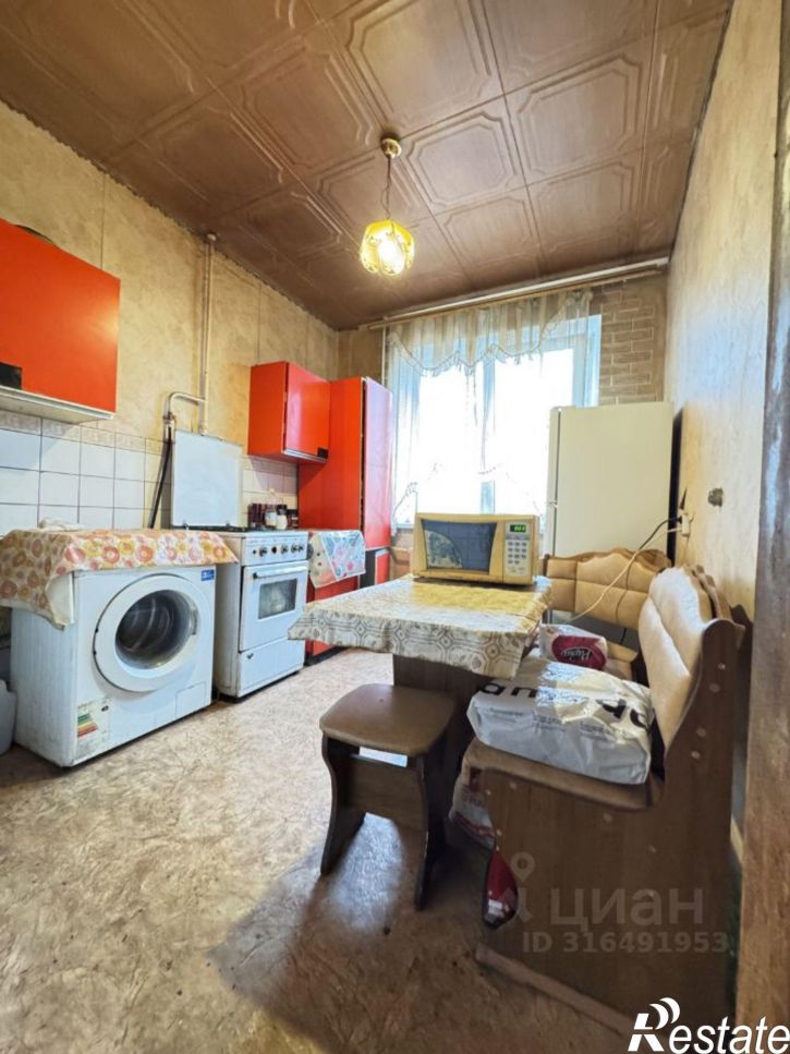 3-комн квартира ул Дзержинского, 125,  д. 125