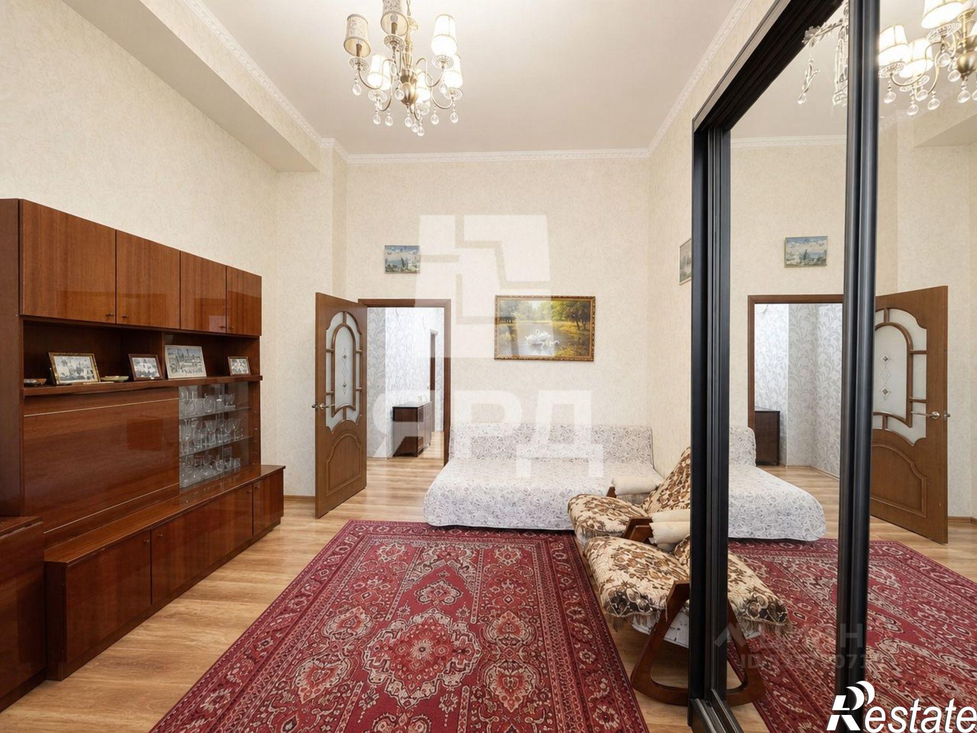 Купить квартиру за 3 150 000 рублей на ул Щаденко, 40