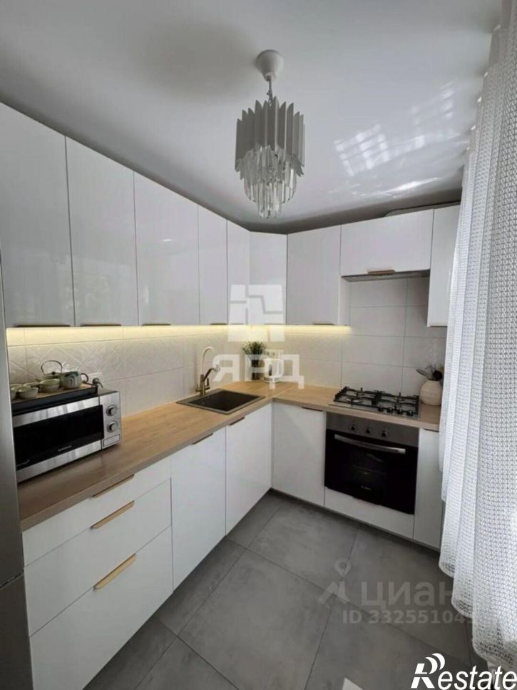 3-комн квартира пл Мира, 6-А,  д. 6-А