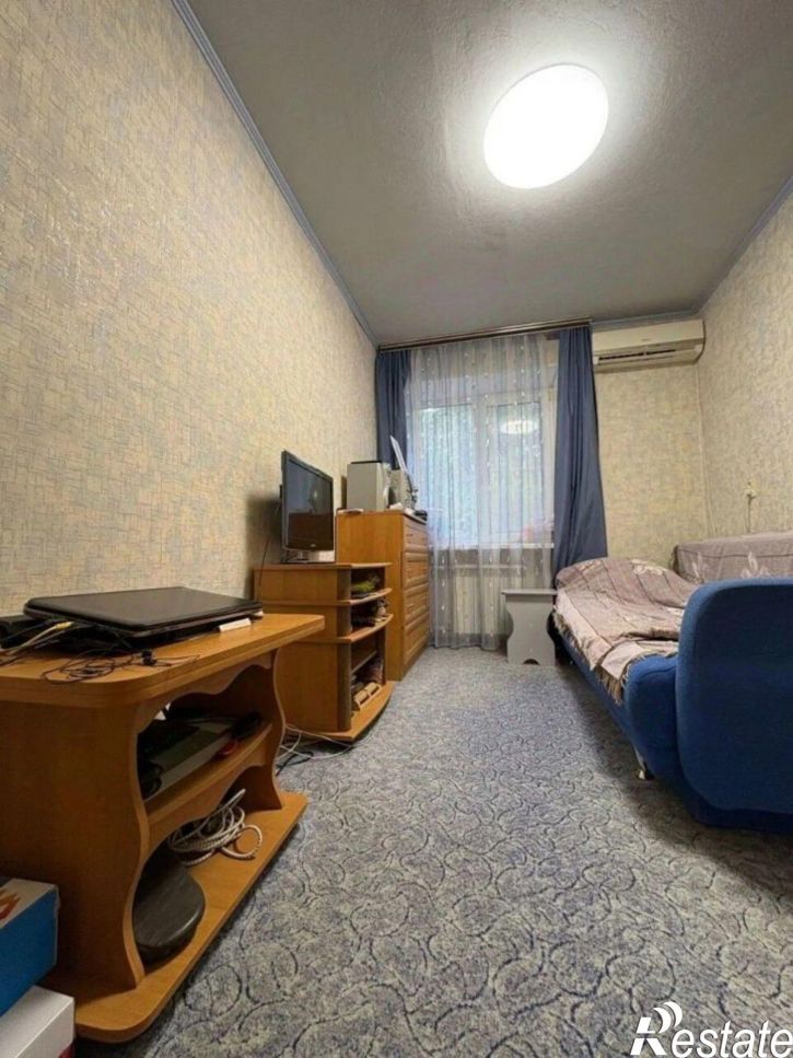 4-комн квартира ул Пальмиро Тольятти, 24,  д. 24