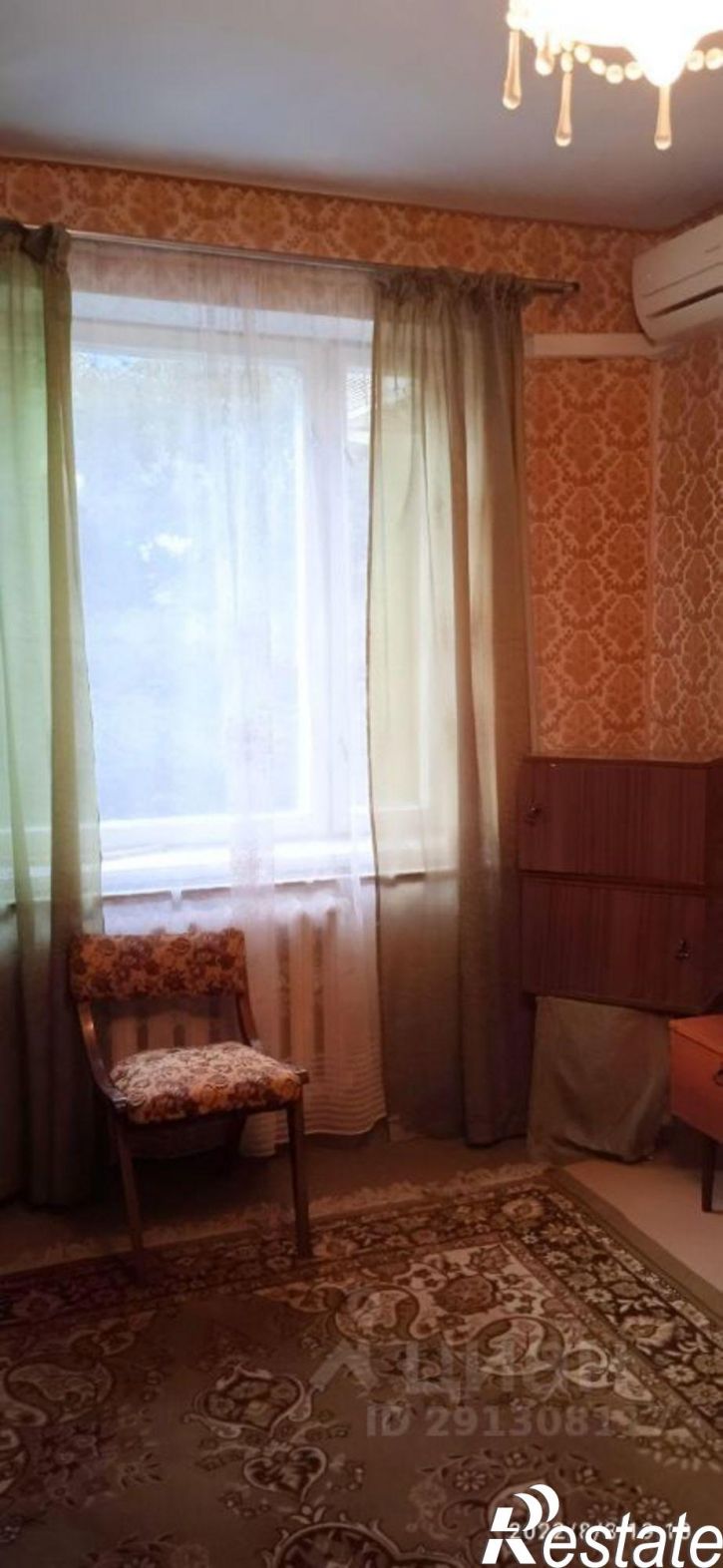 Комната ул Лизы Чайкиной, 42,  д. 42