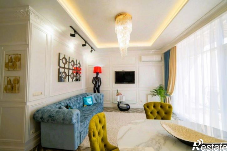 2-комн квартира ул Адмирала Крюйса, 27,  д. 27