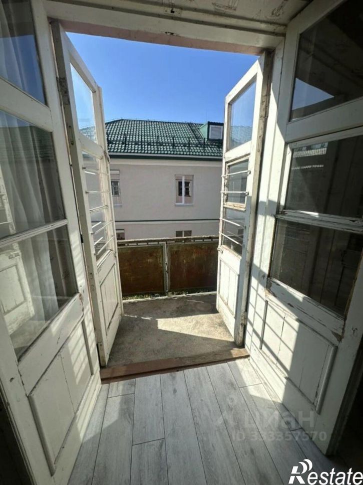 3-комн квартира Октябрьская пл, 1,  д. 1