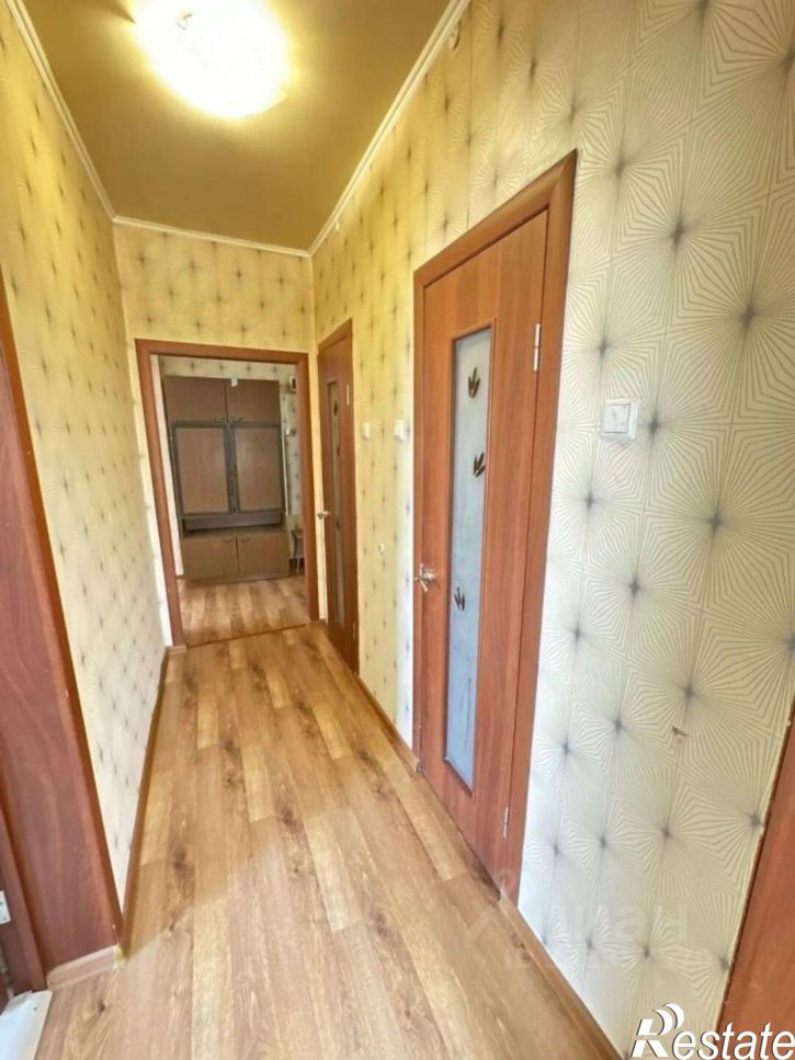3-комн квартира Октябрьская пл, 1,  д. 1