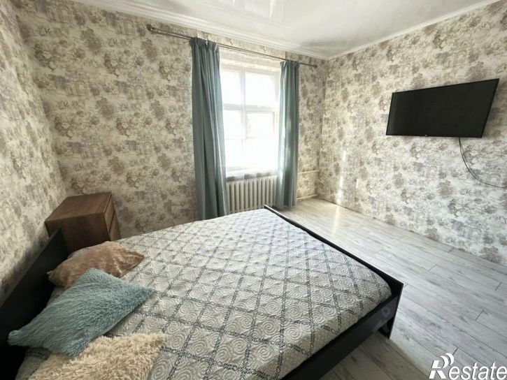 3-комн квартира Октябрьская пл, 1,  д. 1