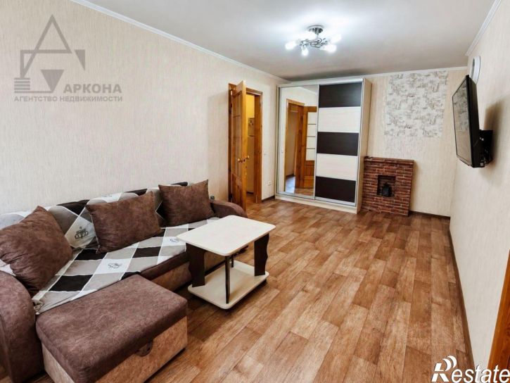 3-комн квартира улица Дзержинского, 169,  д. 169
