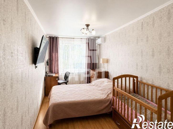 2-комн квартира Металлургическая улица, 100,  д. 100