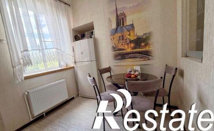 2-комн квартира улица Нестерова, 19,  д. 19