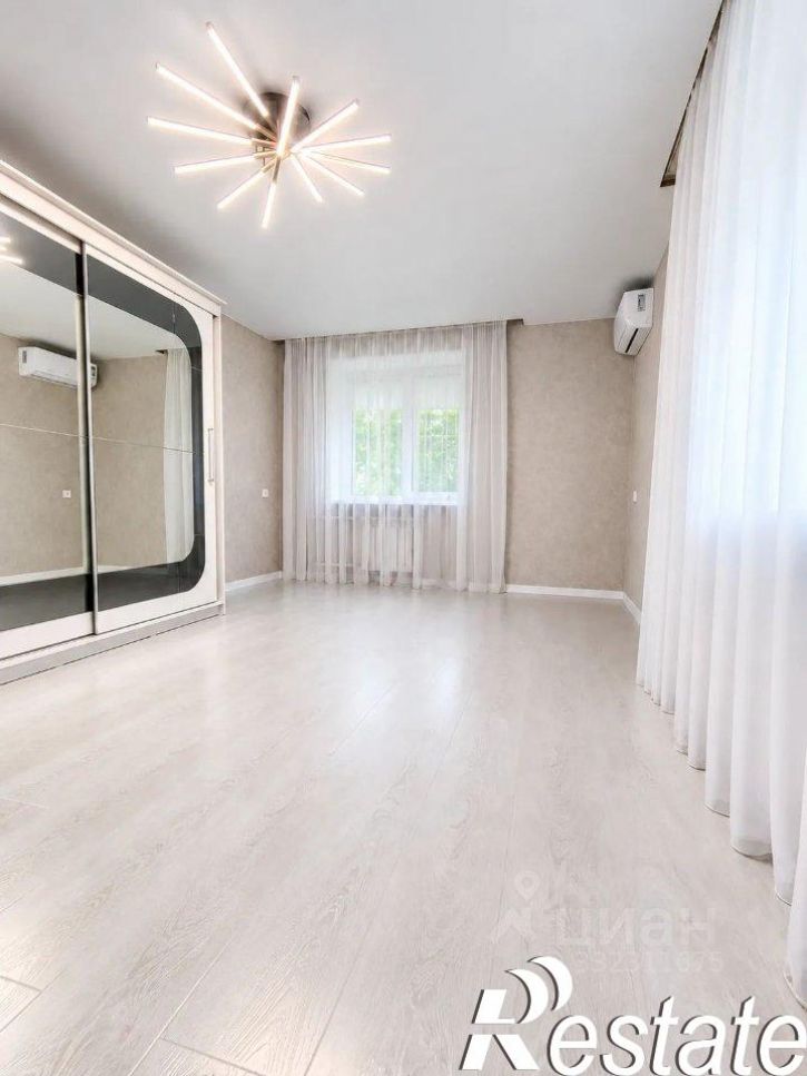 2-комн квартира улица Сергея Шило, 237,  д. 237