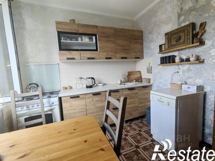 3-комн квартира улица Пархоменко, 38,  д. 38