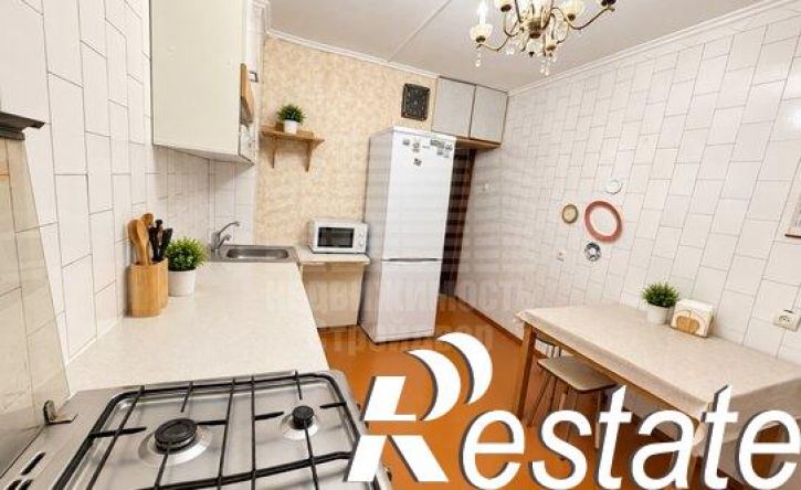 3-комн квартира Вишнёвая улица, 15/5,  д. 15/5