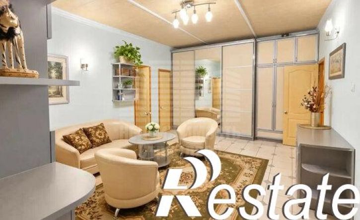 4-комн квартира улица Седова, 10 к1,  д. 10 к1
