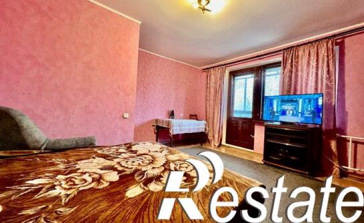 4-комн квартира Вишнёвая улица, 15/8,  д. 15/8