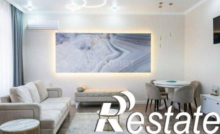 2-комн квартира улица Адмирала Крюйса, 28А,  д. 28А