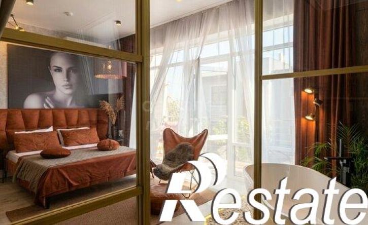 2-комн квартира улица Адмирала Крюйса, 28А,  д. 28А
