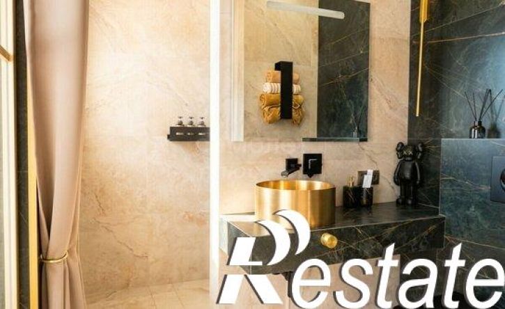 2-комн квартира улица Адмирала Крюйса, 28А,  д. 28А