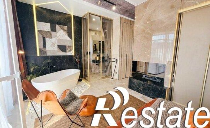 2-комн квартира улица Адмирала Крюйса, 28А,  д. 28А