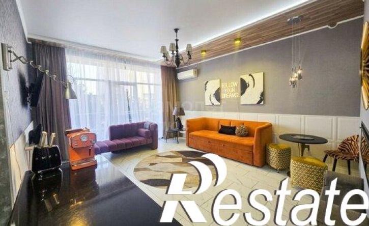 2-комн квартира улица Адмирала Крюйса, 28А,  д. 28А